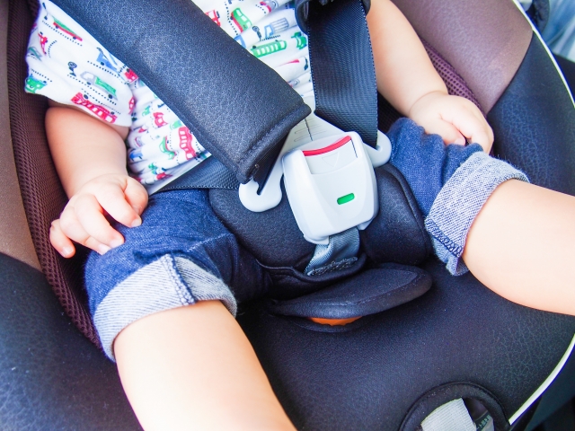 赤ちゃん車で長距離移動はいつから大丈夫 必要なグッズは 分からないこと みんなで調べれば怖くない